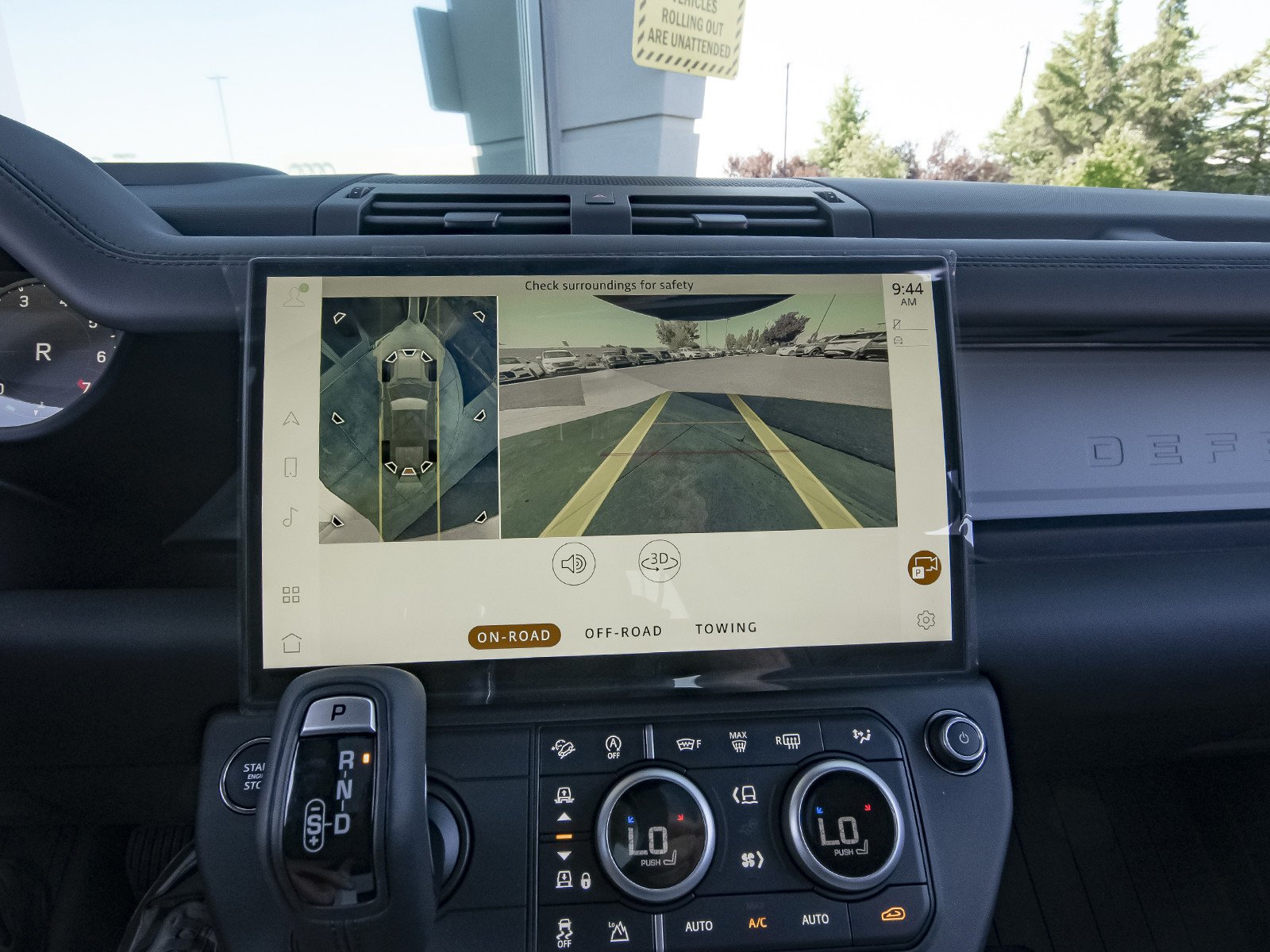 New 2026 Fuji White Land Rover X-Dynamic SE image 13