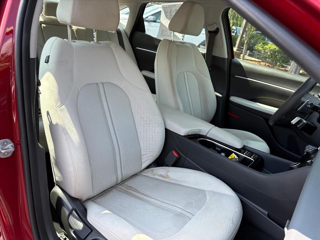 2025 Hyundai Sonata SEL - Photo 17