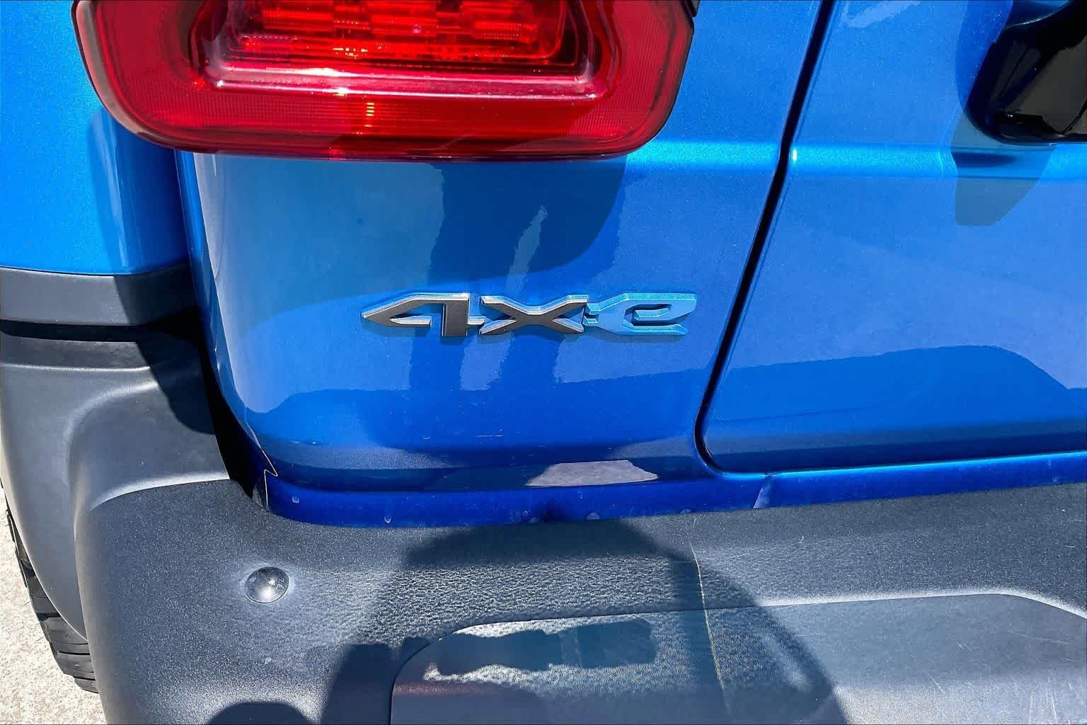 Used 2023 Hydro Blue Pearlcoat Jeep Rubicon image 30