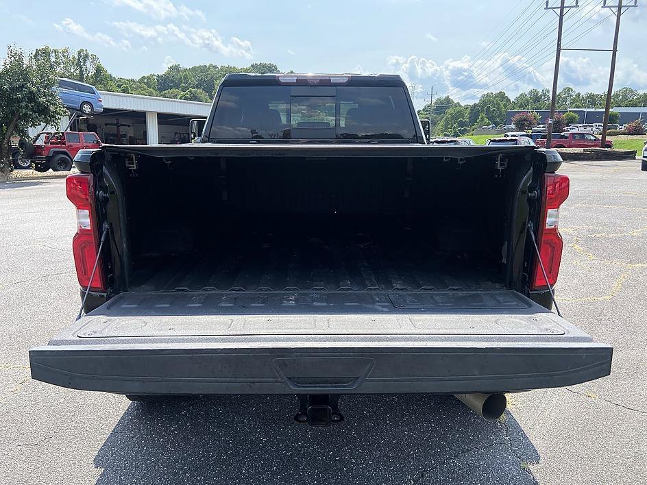 Used 2021 Black Chevrolet High Country image 14