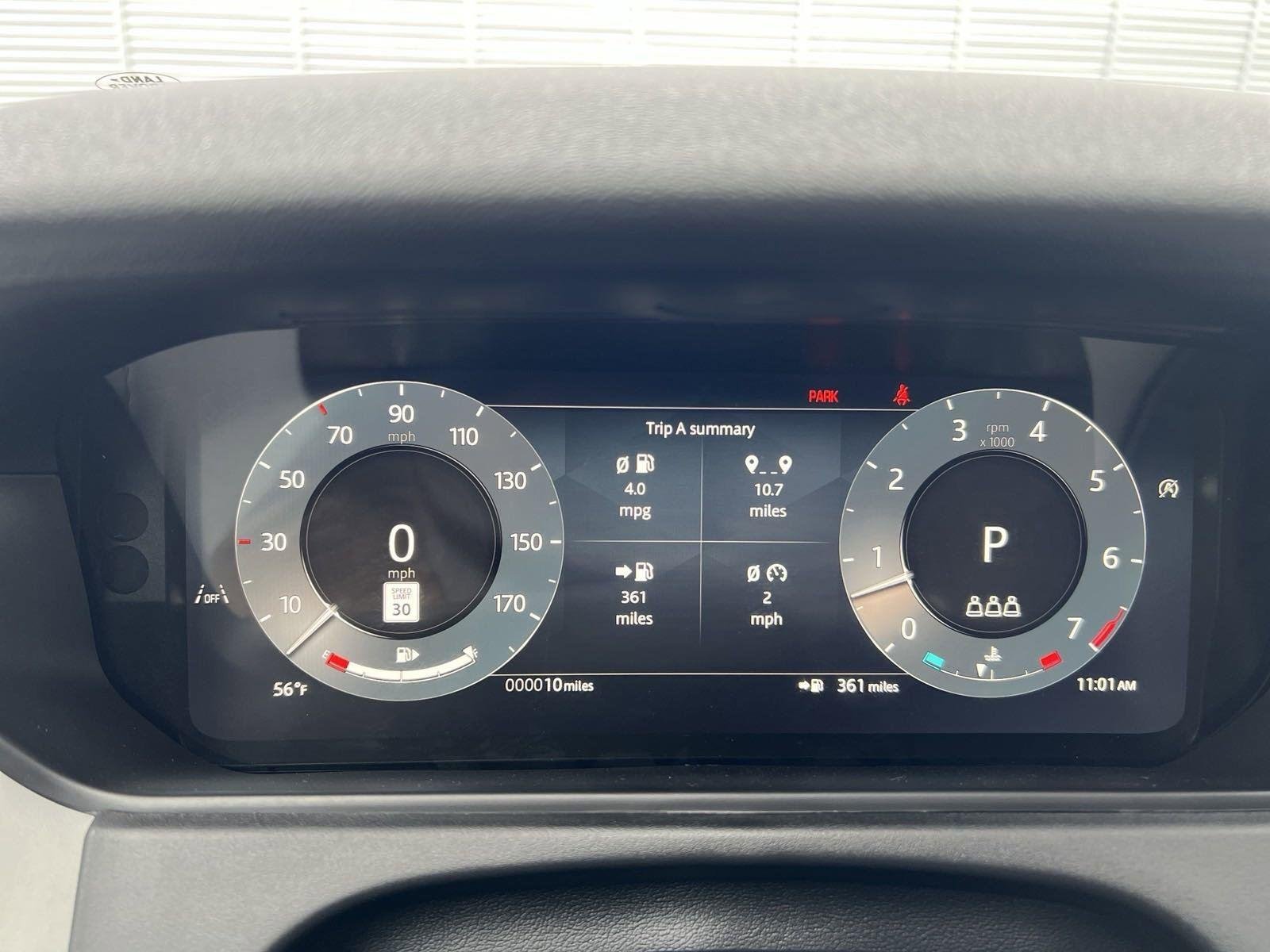 New 2025 Charente Grey Land Rover Dynamic SE image 12