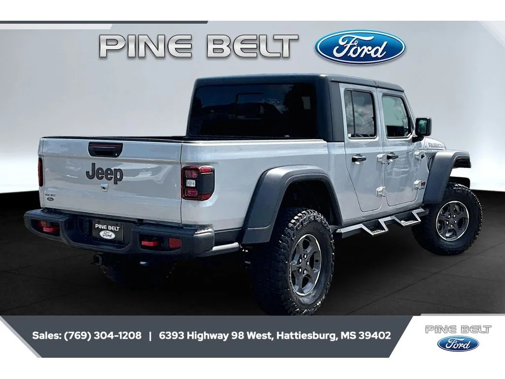 Certified Used 2023 Silver Zynith Clearcoat Jeep Rubicon image 11