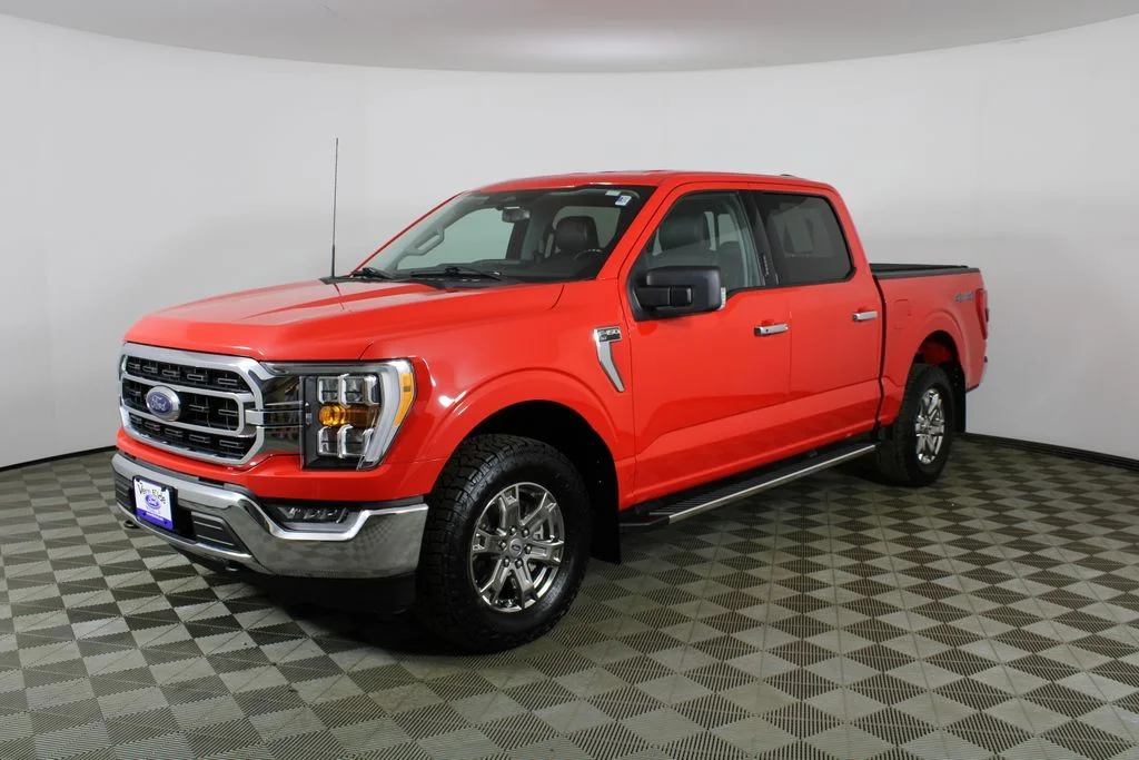Used 2023 Race Red Ford XLT image 3