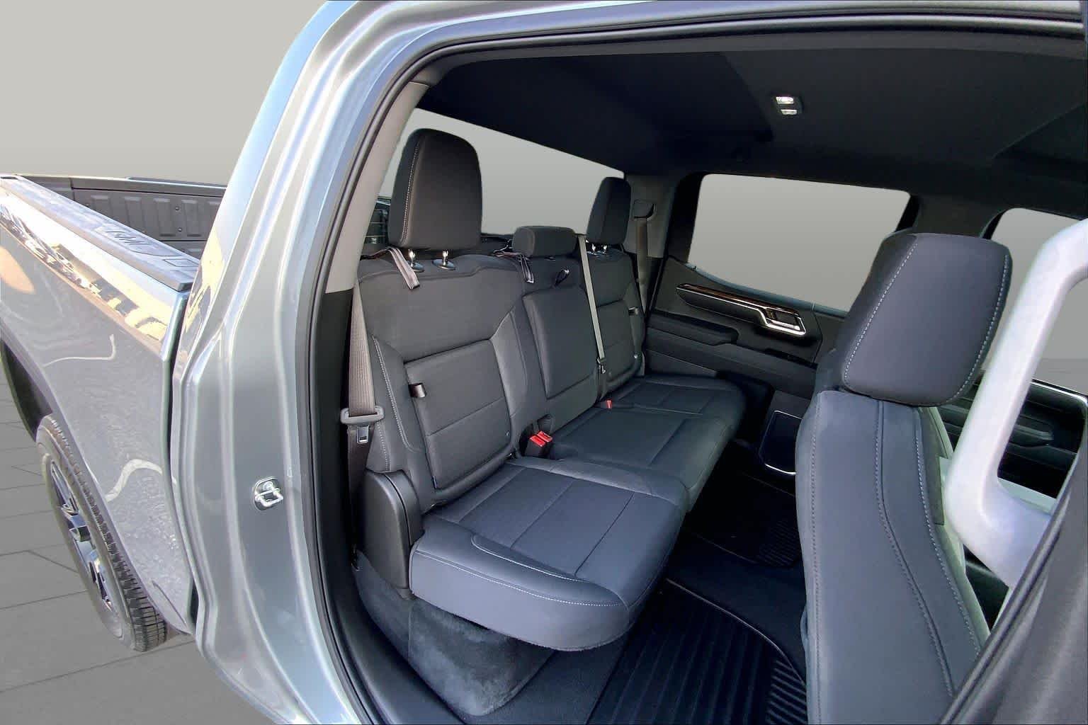 Used 2024 Sterling Metallic GMC Elevation image 19