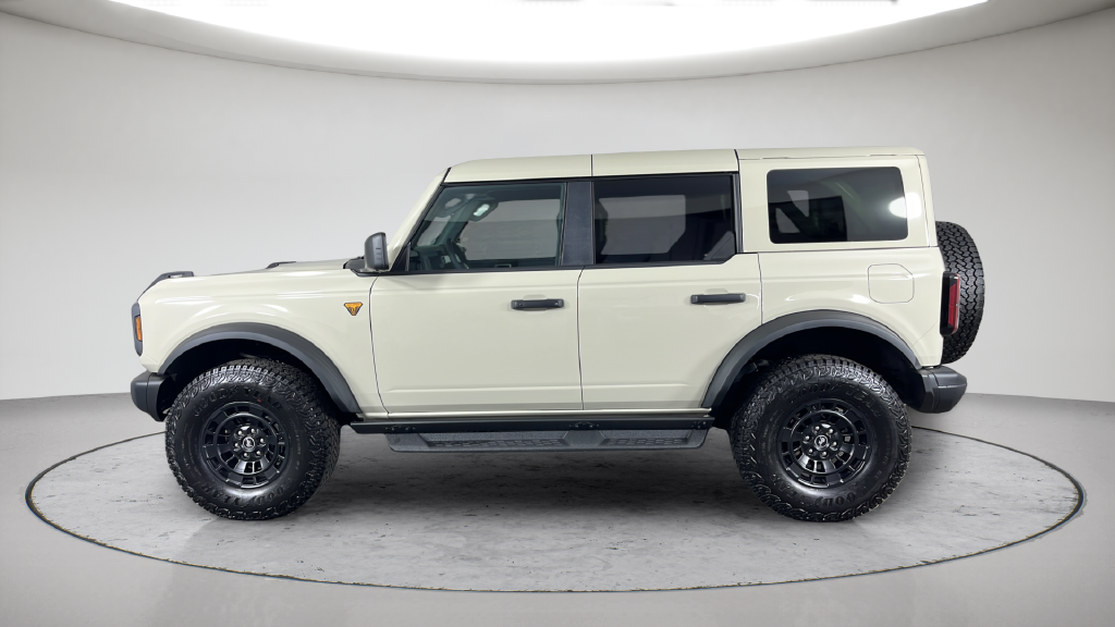 New 2026 Desert Sand Ford Badlands® image 8