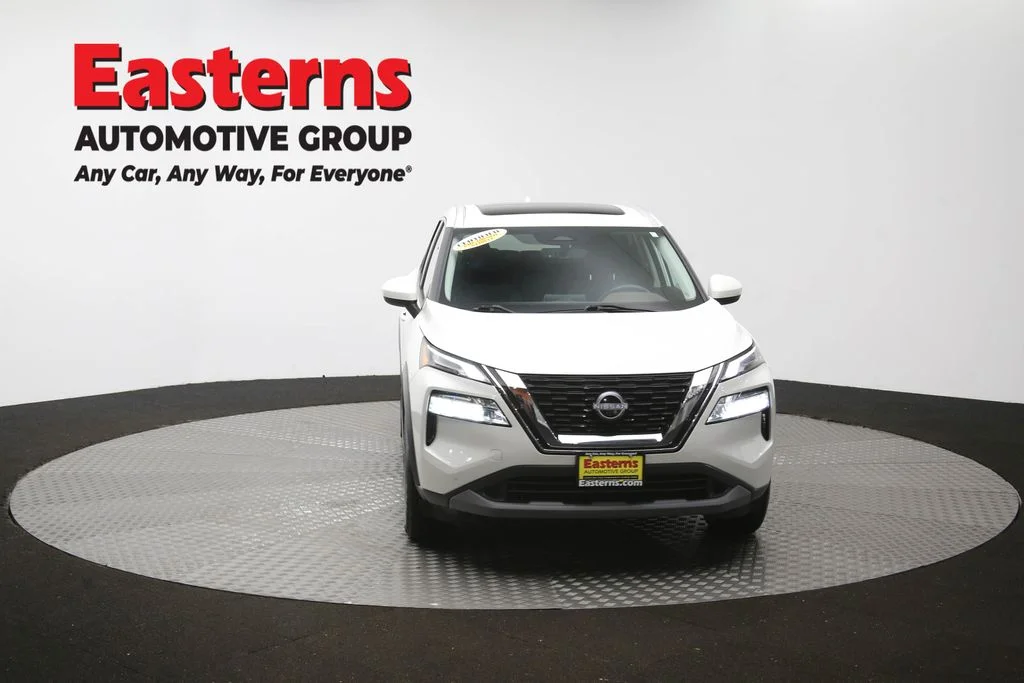 Used 2023 White Nissan SV image 54