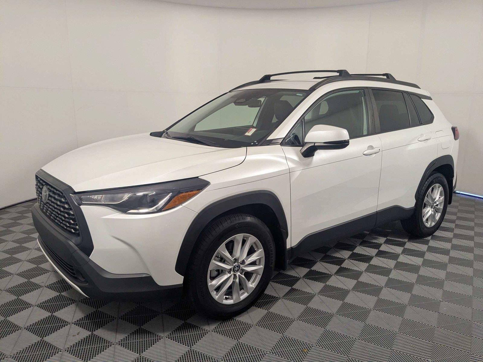 Certified Used 2023 Wind Chill Pearl Toyota LE image 2
