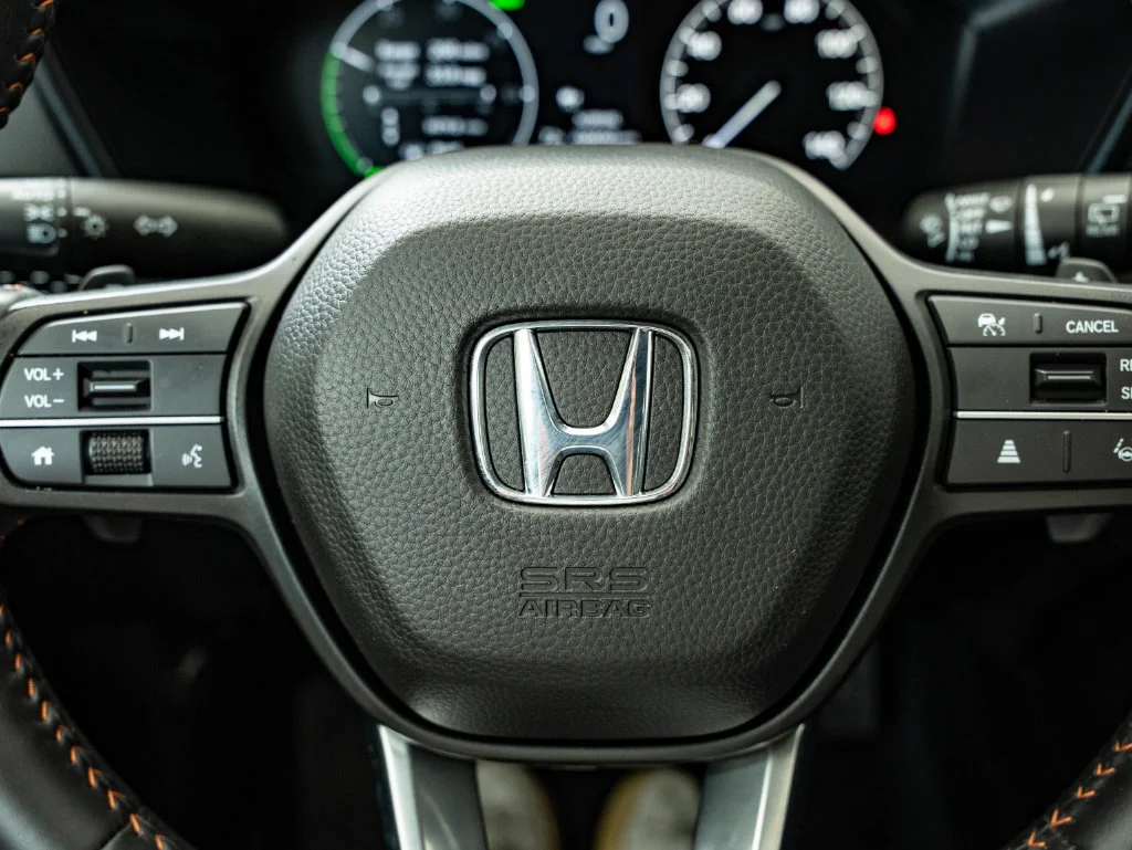 Used 2025 Canyon River Blue Metallic Honda Sport-L image 31
