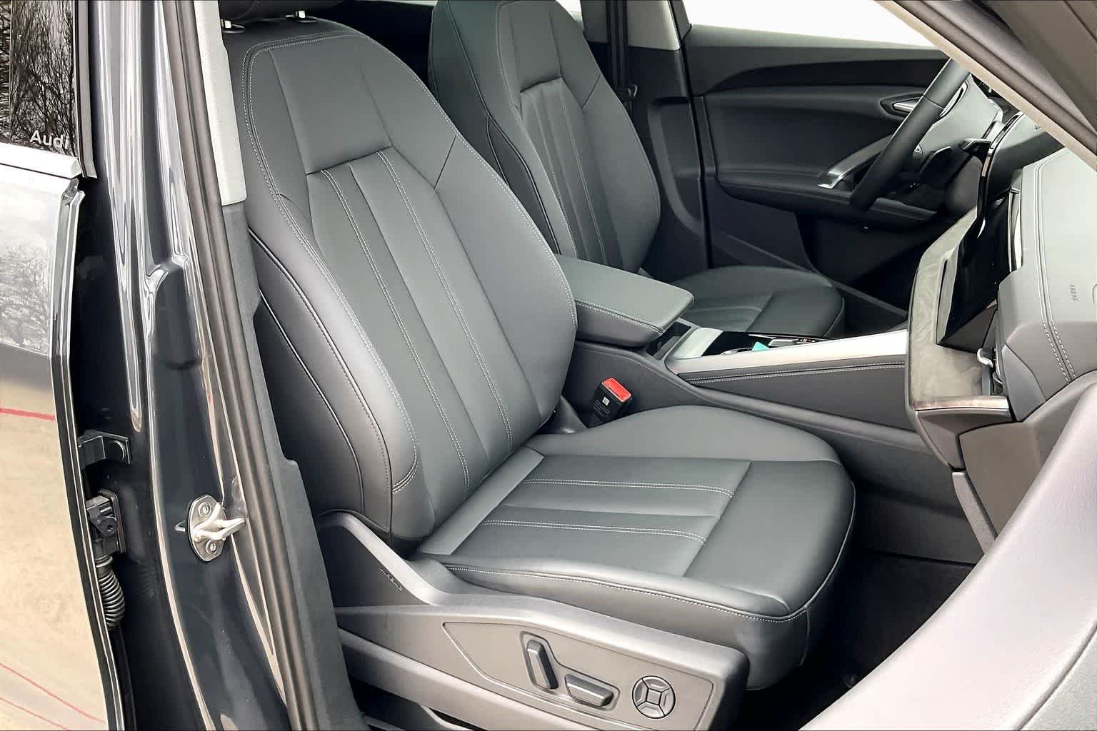 Used 2025 Tambora Gray Metallic Audi Premium image 9
