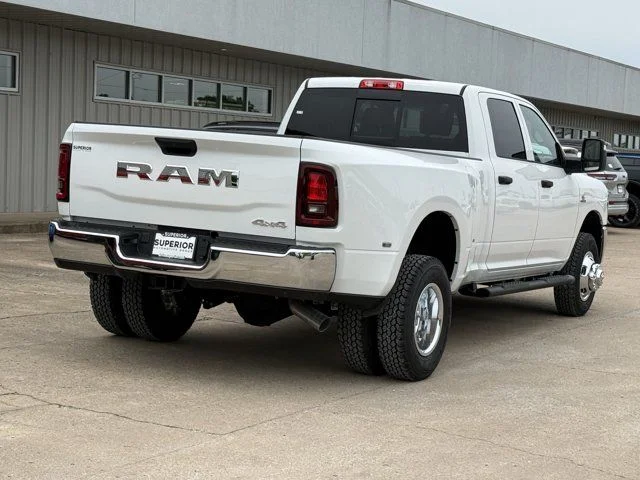 New 2026 Bright White Clear-Coat Exterior Paint RAM Tradesman image 3