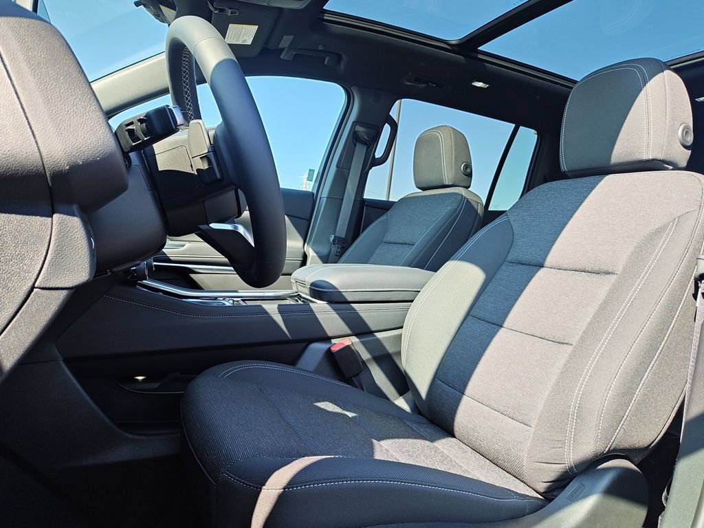 2026 Chevrolet Traverse LT - Photo 13