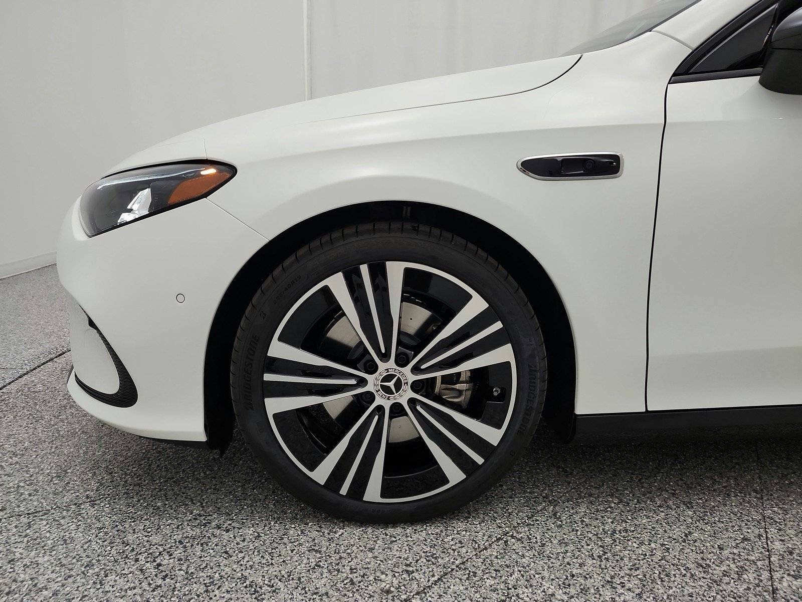 New 2027 Polar White Mercedes-Benz CLA 250+ Electric RWD image 13