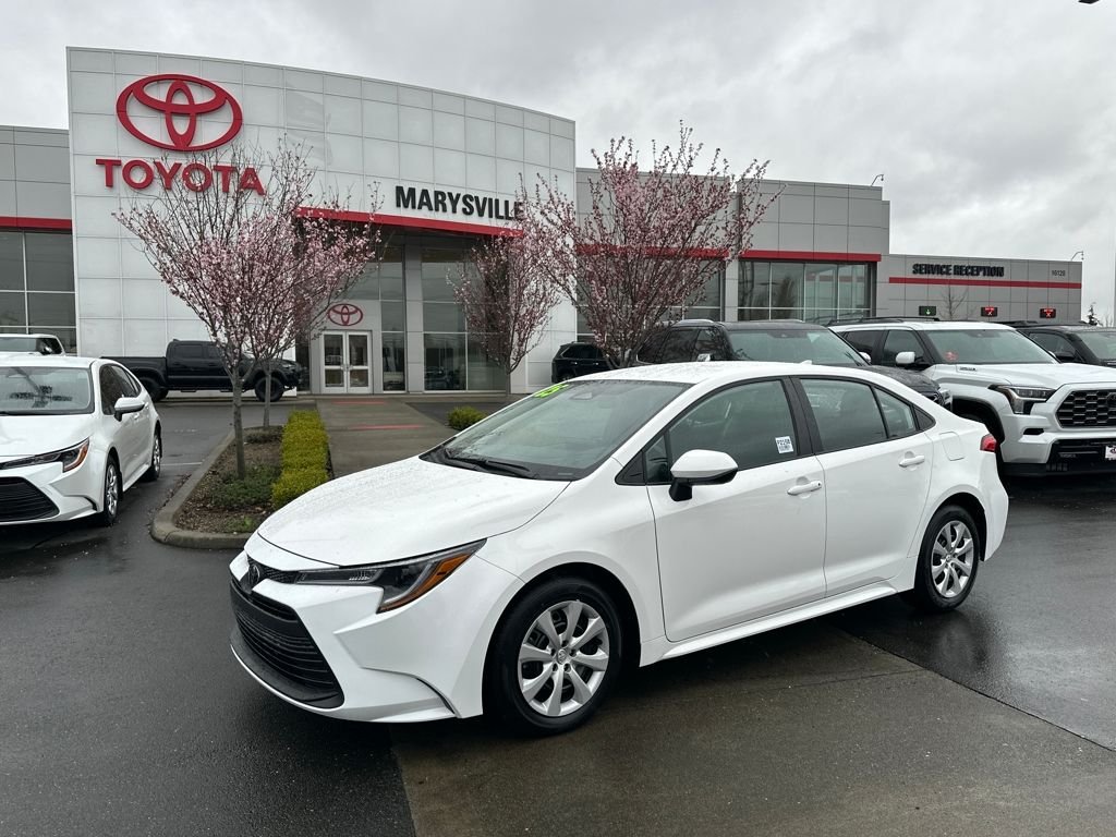 2025 Toyota Corolla LE
