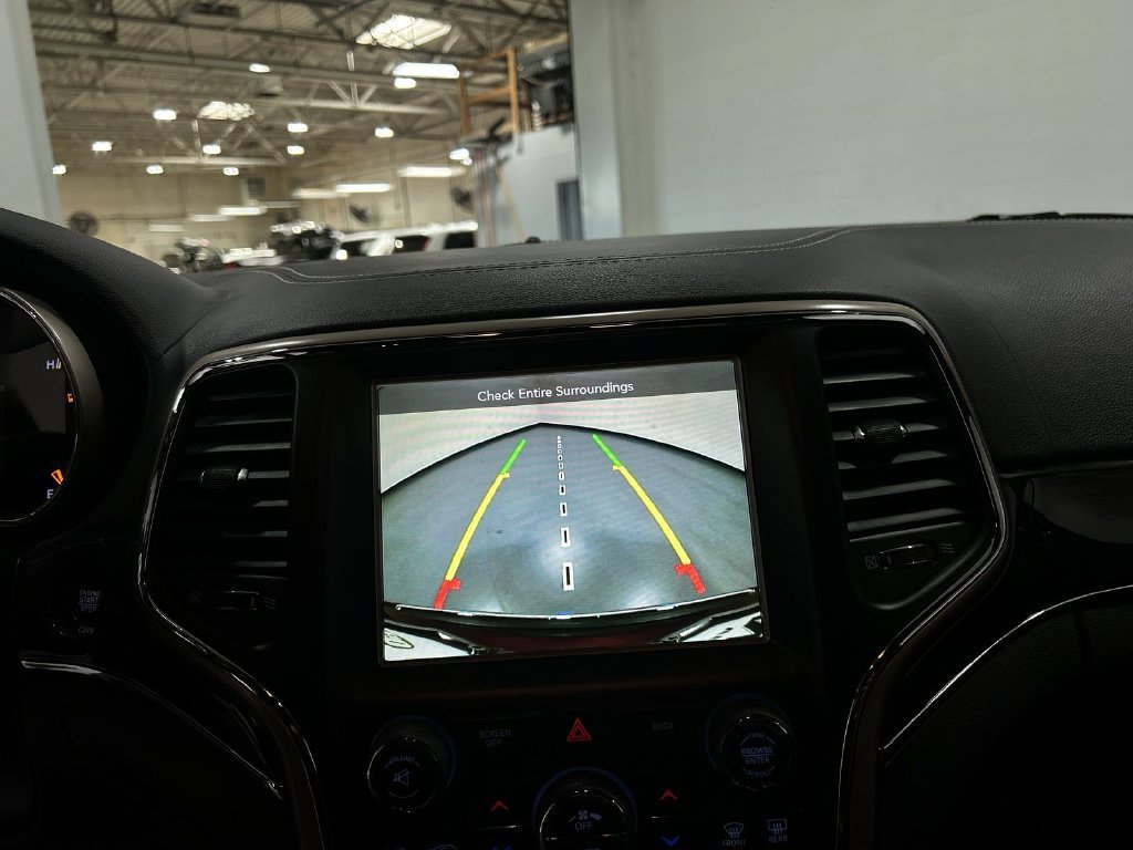 Used 2017 Red Jeep Overland image 24