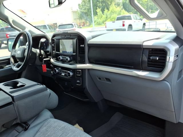 Used 2022  Ford XL image 16