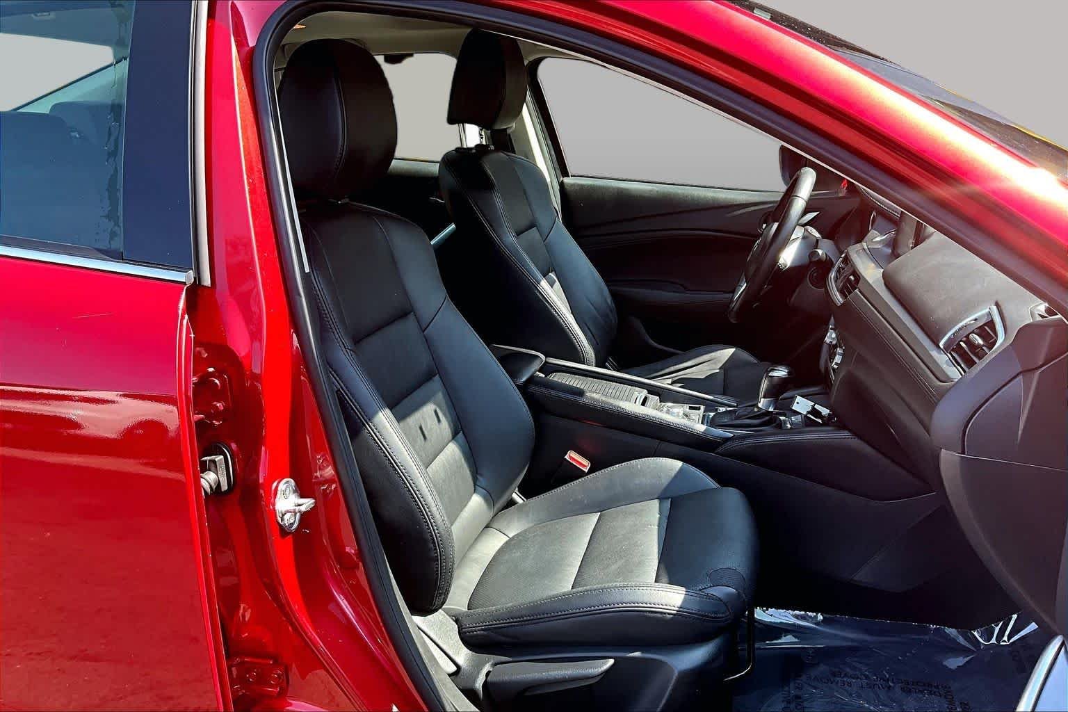 Used 2016 Soul Red Metallic Mazda i Touring image 8