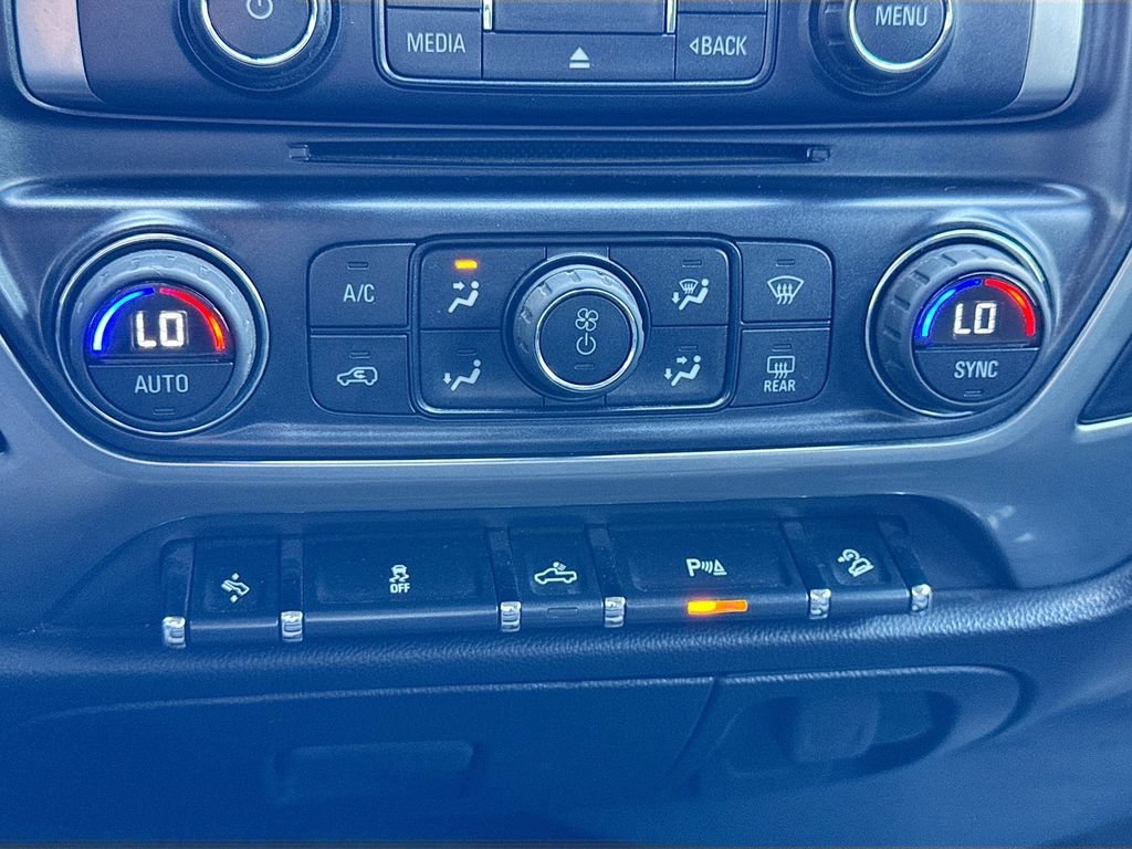 Used 2015 BLACK Chevrolet LT image 18