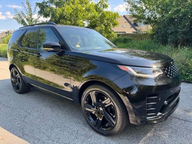 New 2026 Santorini Black Land Rover Dynamic SE image 4
