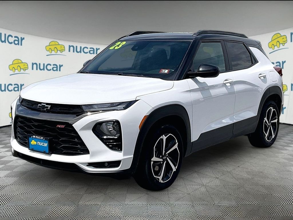 Used 2023 Summit White Chevrolet RS image 3