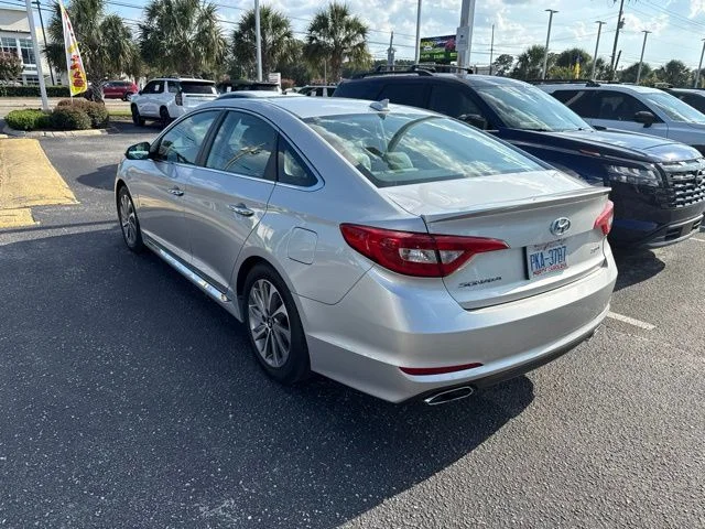 Used 2016 Silver Hyundai Sport image 8