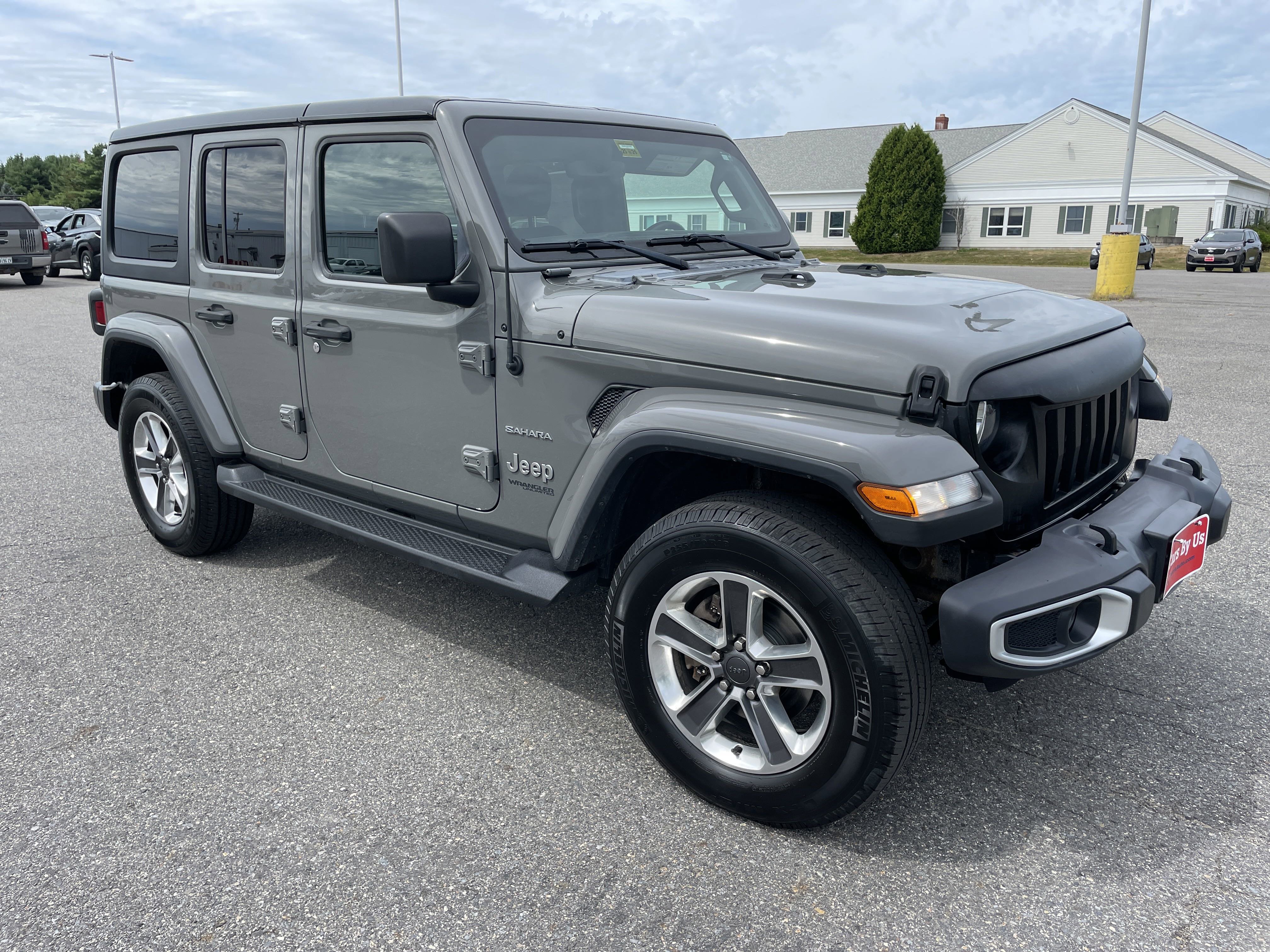 Used 2020 Sting-Gray Clearcoat Jeep Sahara image 6