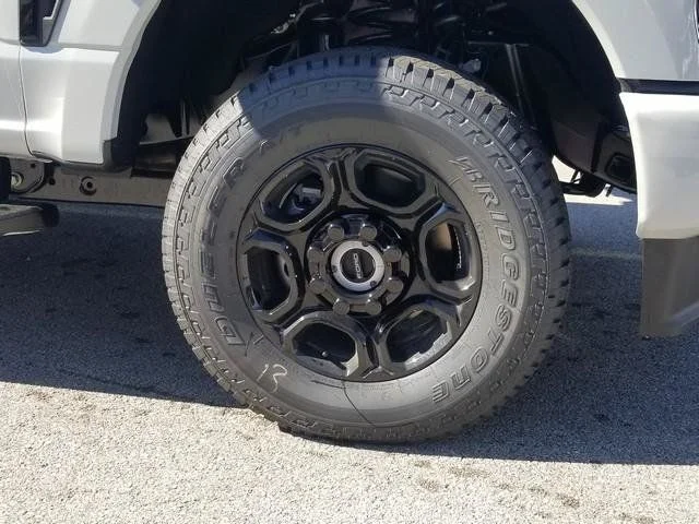 New 2026 Avalanche Ford F-250® XL image 27