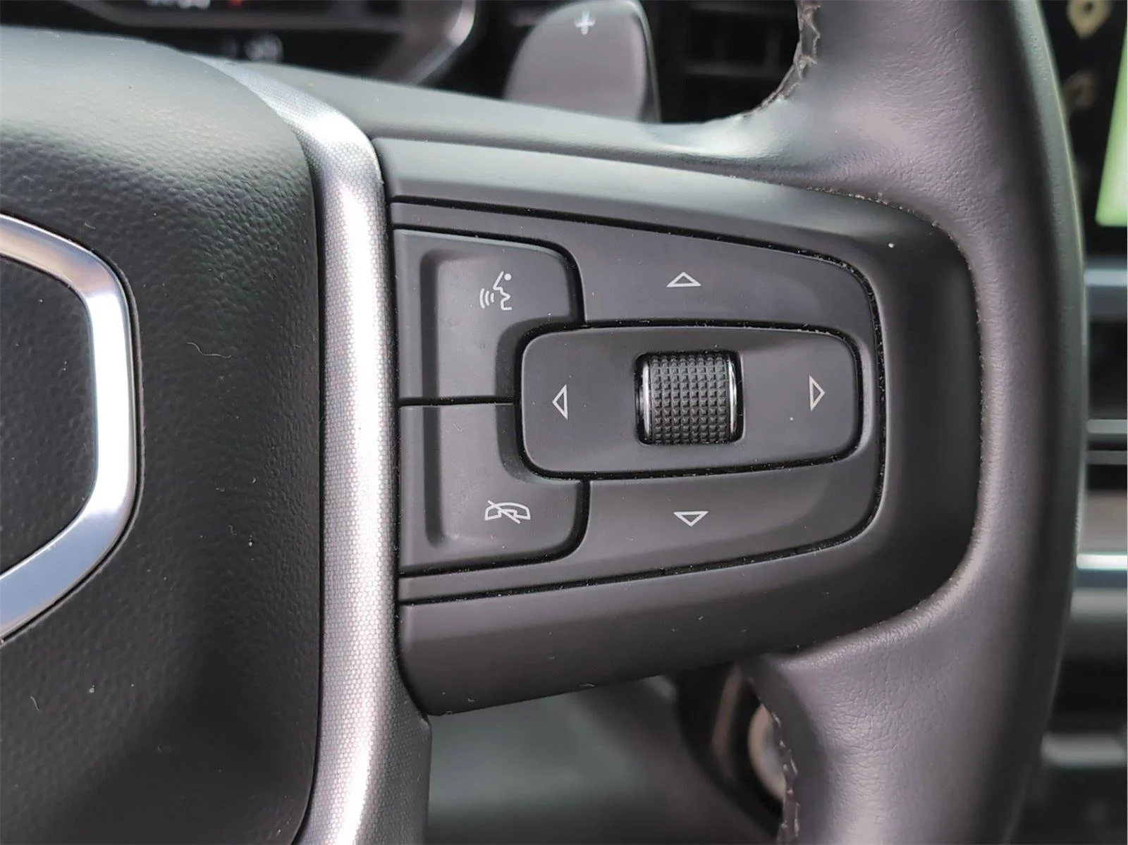 Used 2024 Sterling Metallic GMC SLT image 25