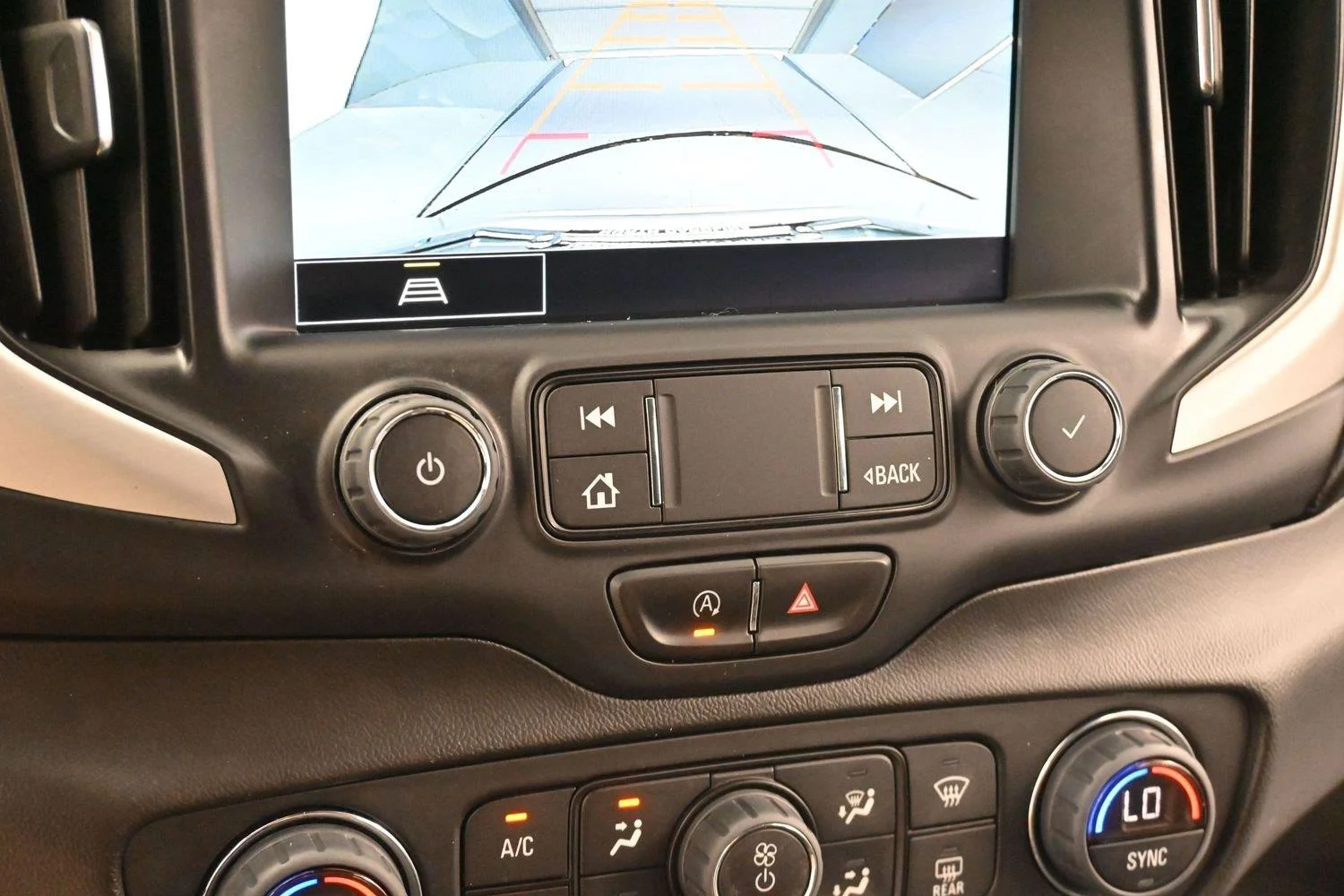 Used 2022 QUICKSILVER METALLIC GMC SLT image 23