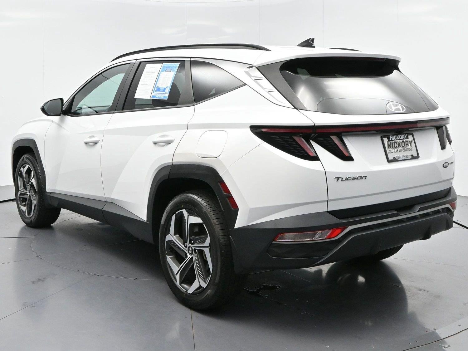 Used 2023 Serenity White Pearl Hyundai SEL image 4