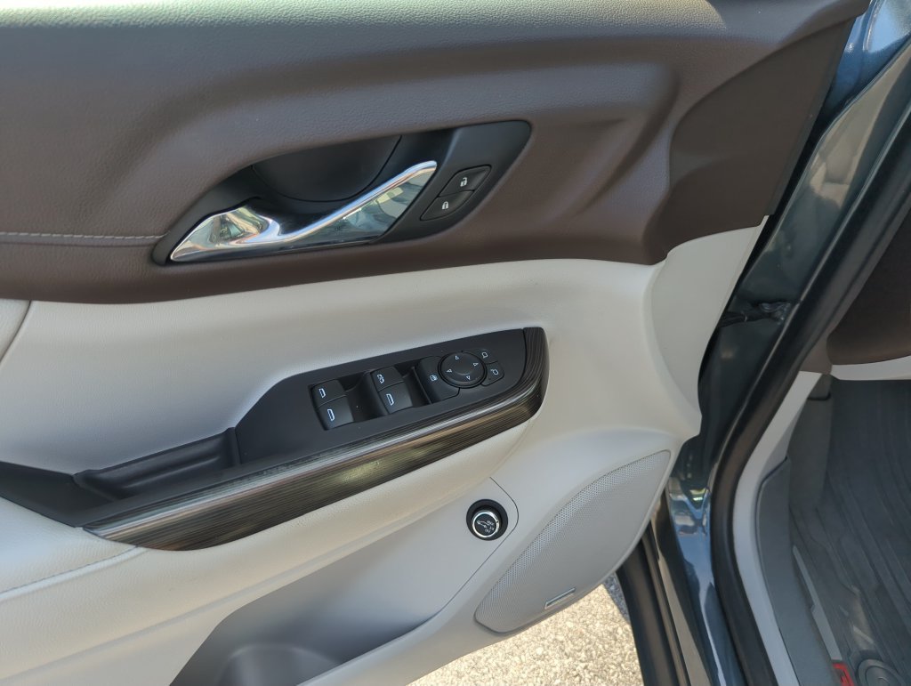 Used 2019 Blue GMC SLT-1 image 18