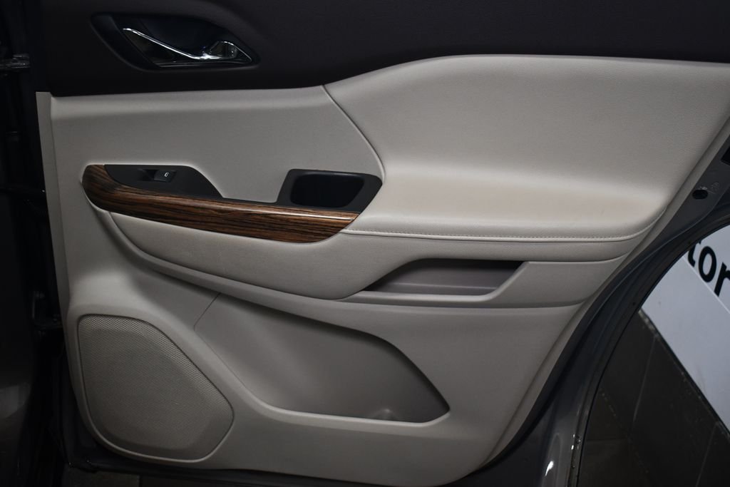 Used 2019 Pepperdust Metallic GMC Denali image 29