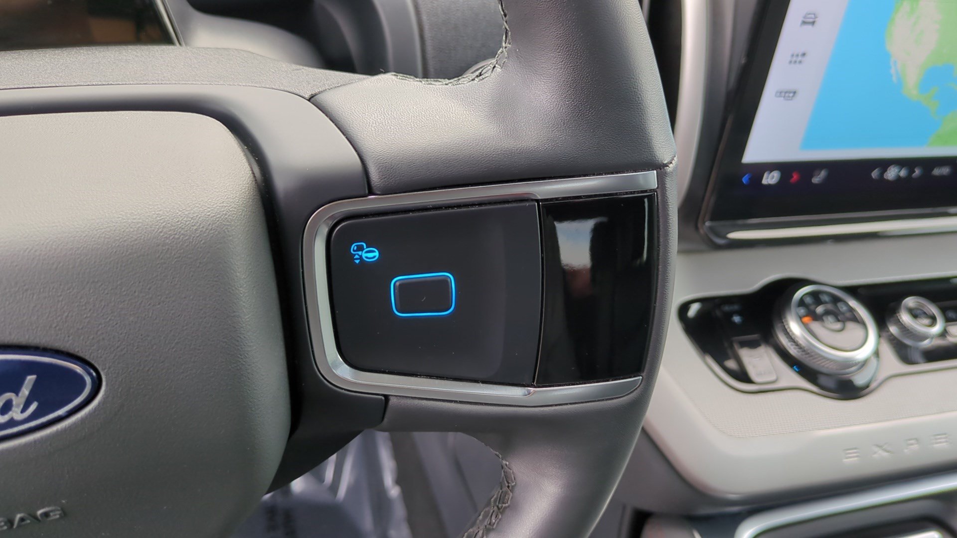 Used 2025 Black Metallic Ford Active image 18