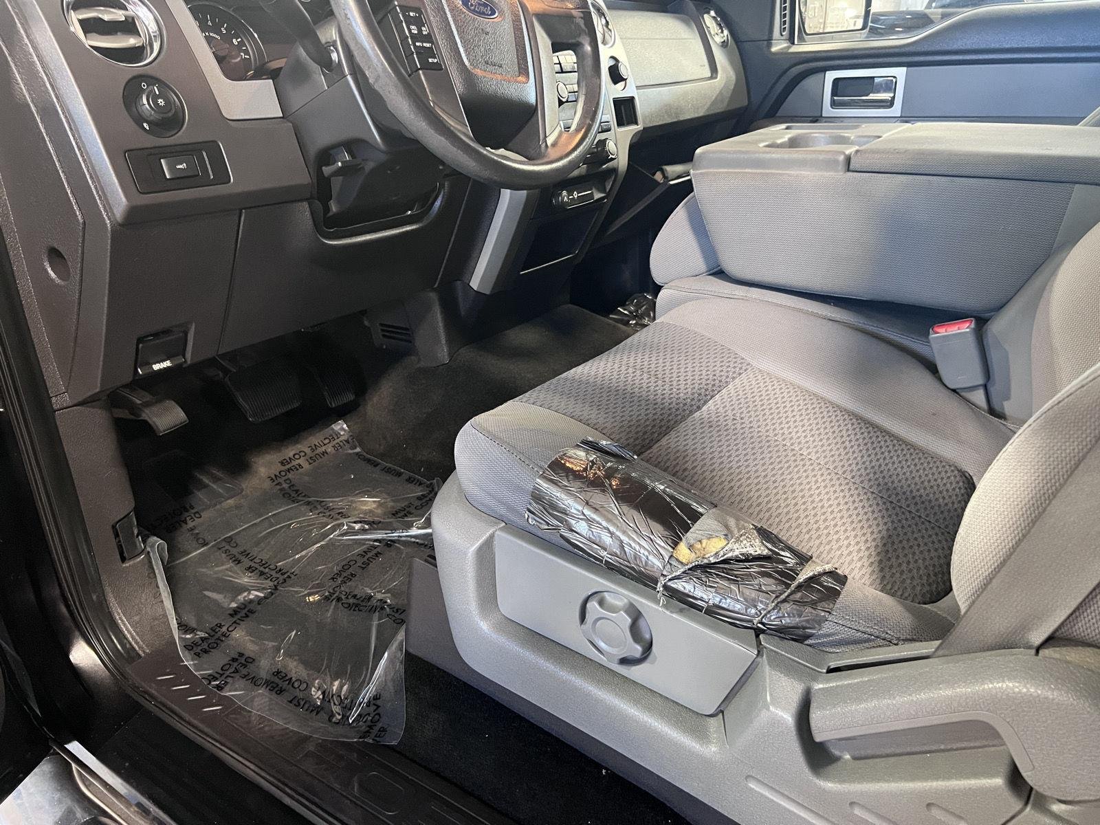 Used 2011 Tuxedo Black Metallic Ford XLT image 15