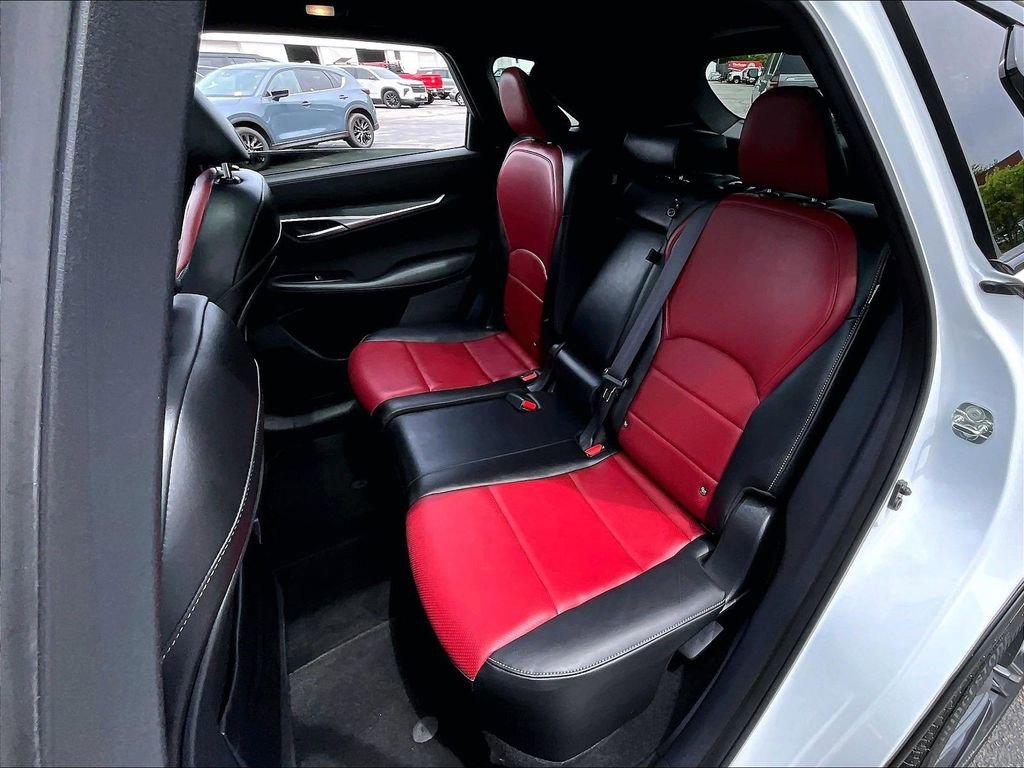 Used 2024 White INFINITI SPORT image 14
