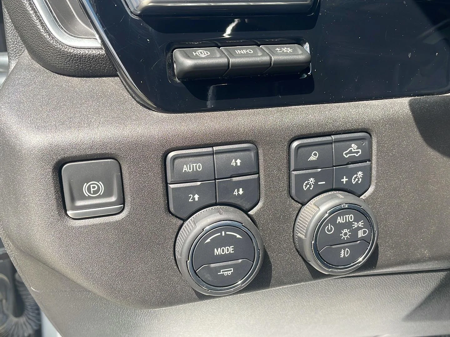 Used 2023 Sterling Gray Metallic Chevrolet High Country image 17
