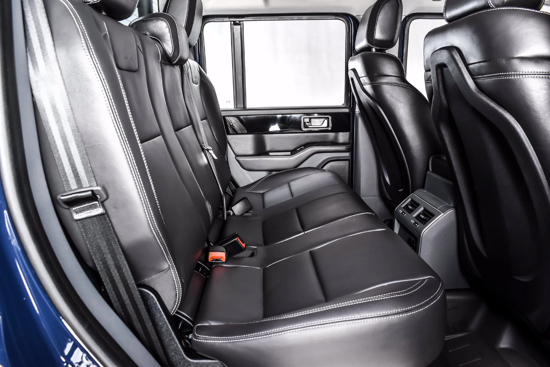 Used 2025 Britannia Blue INEOS Fieldmaster Edition image 16