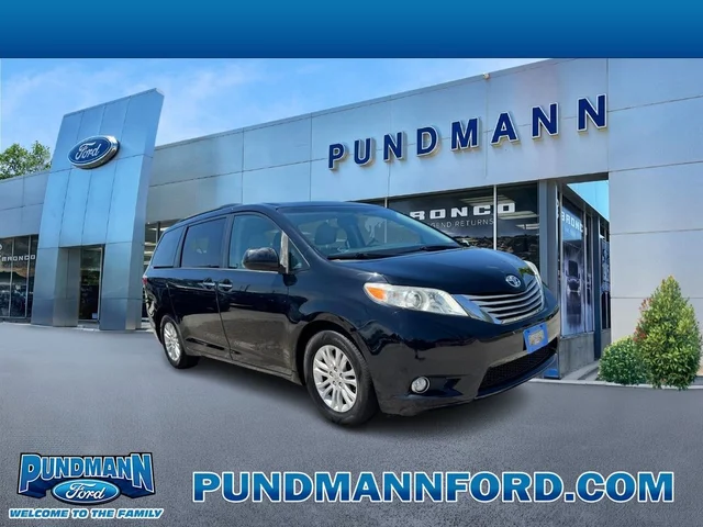2017 Toyota Sienna XLE