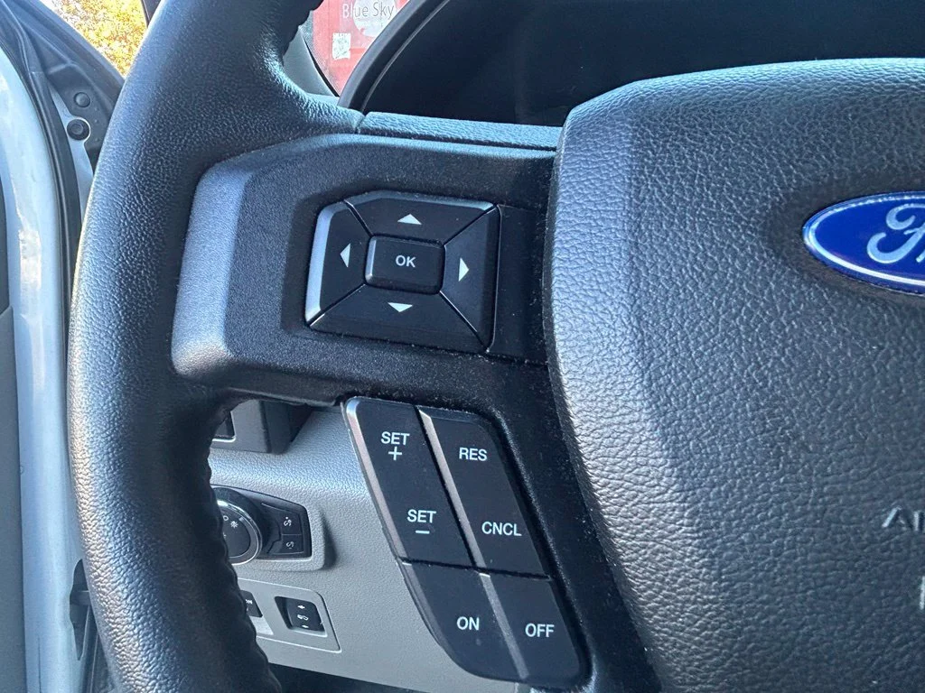 Used 2018 Oxford White Ford XLT image 13