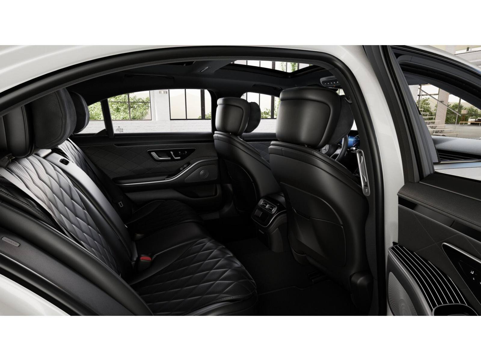 Certified Used 2023 MANUFAKTUR Diamond White Mercedes-Benz S 580 image 37