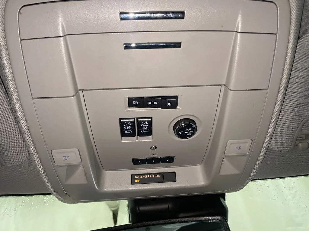 Used 2020 Shadow Gray Metallic Chevrolet LT image 24