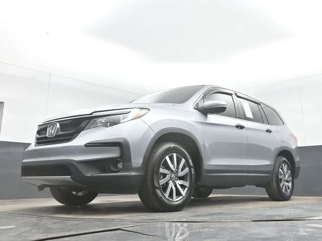 Used 2021 Silver Honda EX-L image 47