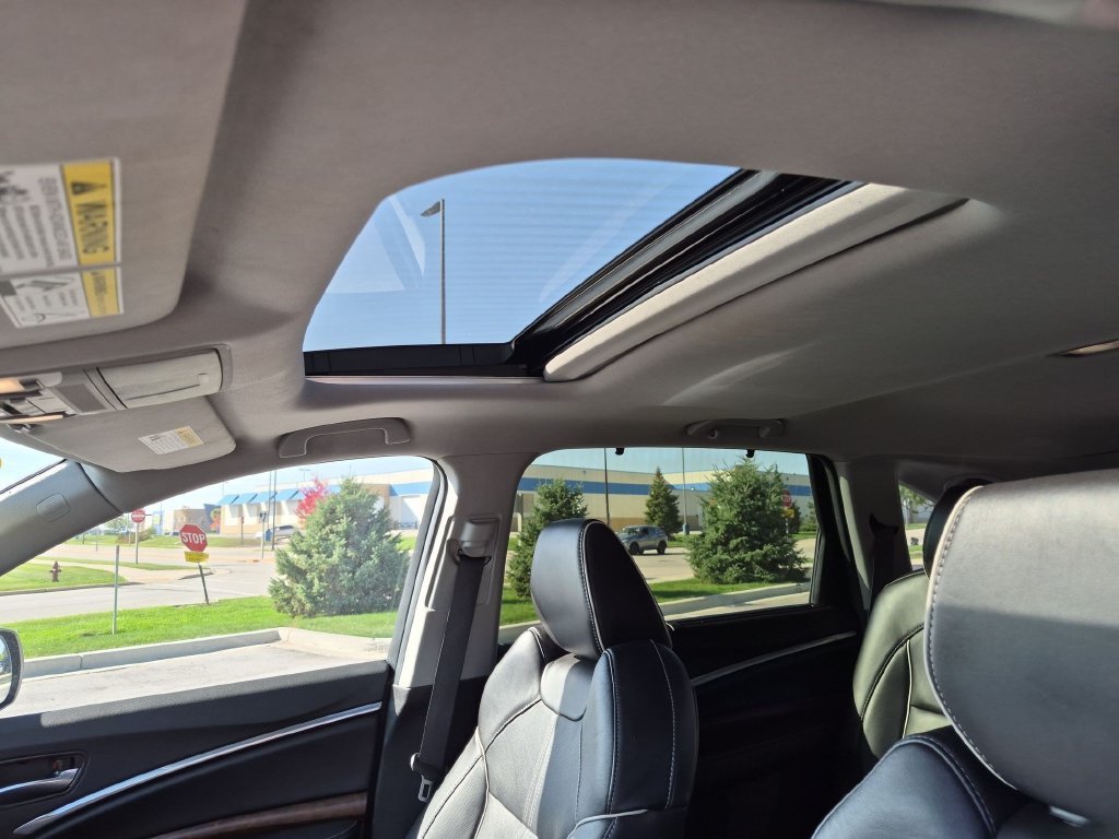 Used 2017  Acura 3.5L image 12