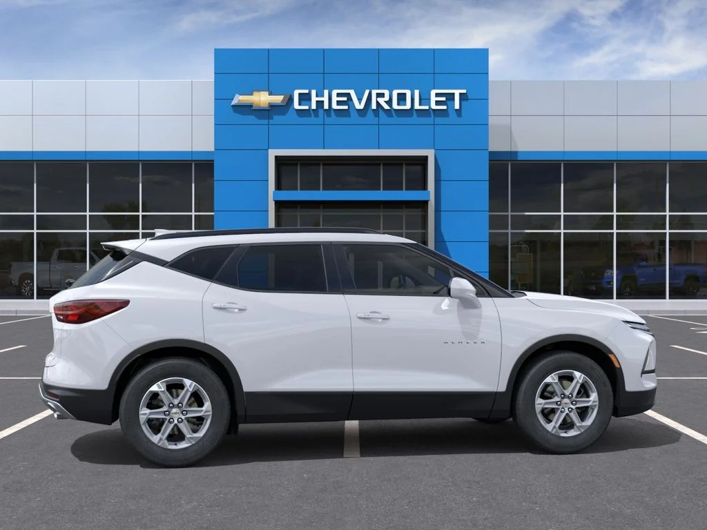New 2026 Summit White Chevrolet LT image 7