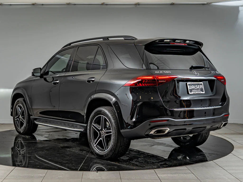 Used 2025 Obsidian Black Mercedes-Benz GLE 580 image 7