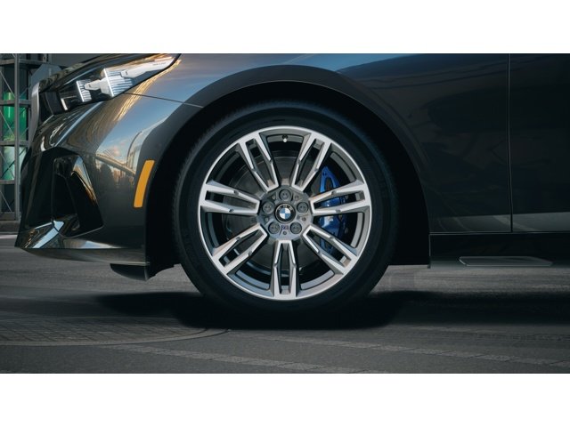 New 2027 Dark Graphite Metallic BMW  image 7