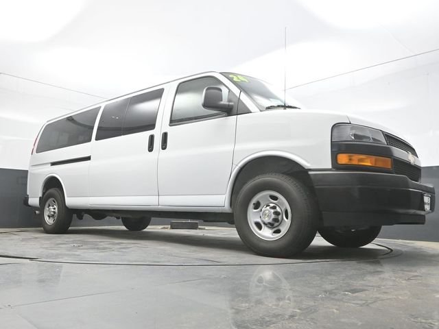 Used 2024 White Chevrolet LS image 33