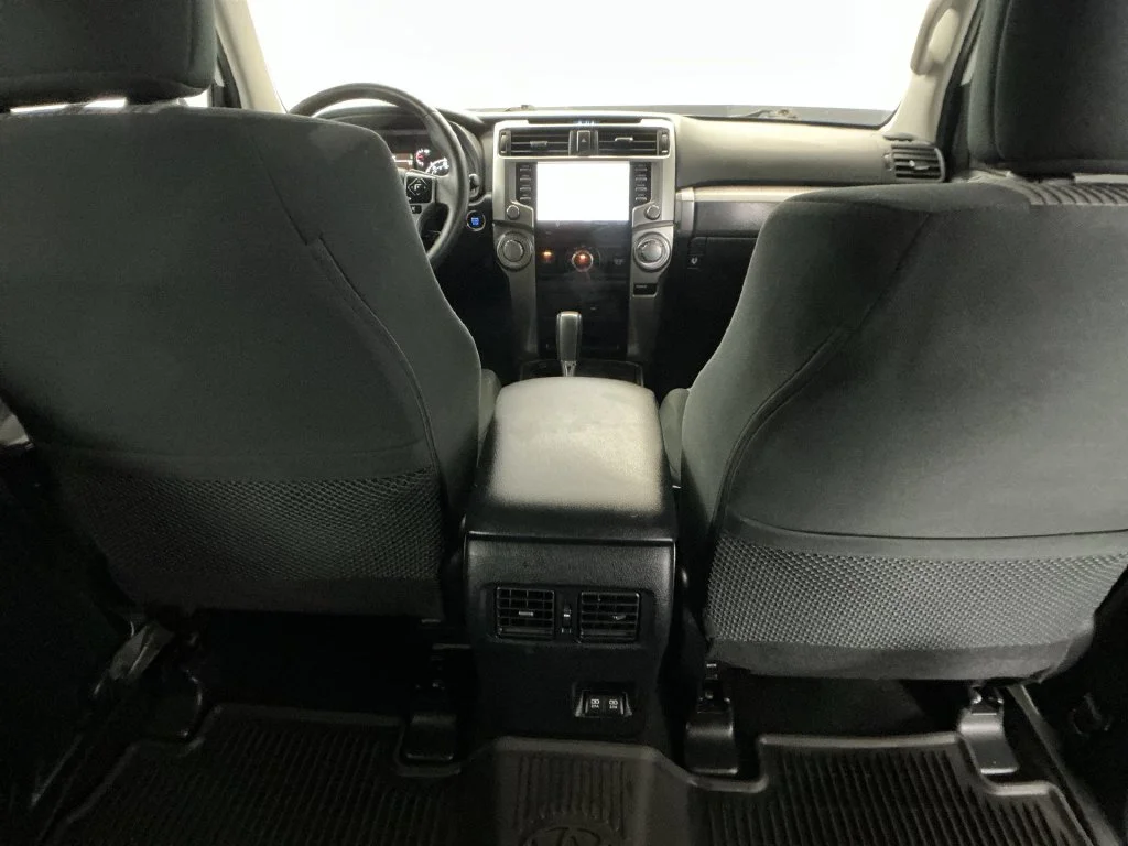 Used 2022 White Toyota SR5 image 28