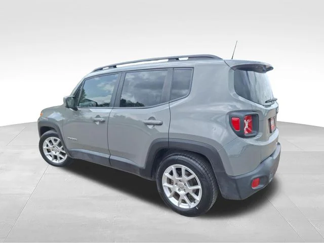 Used 2020 Gray Jeep Latitude image 5