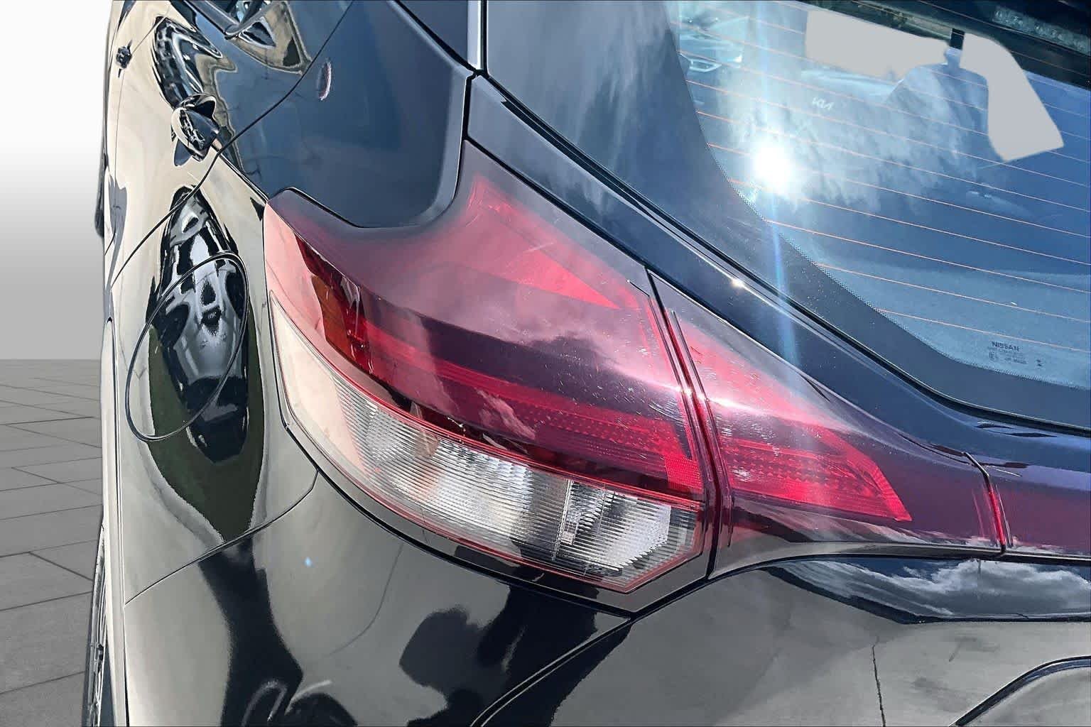 Used 2024 Super Black Nissan SR image 27