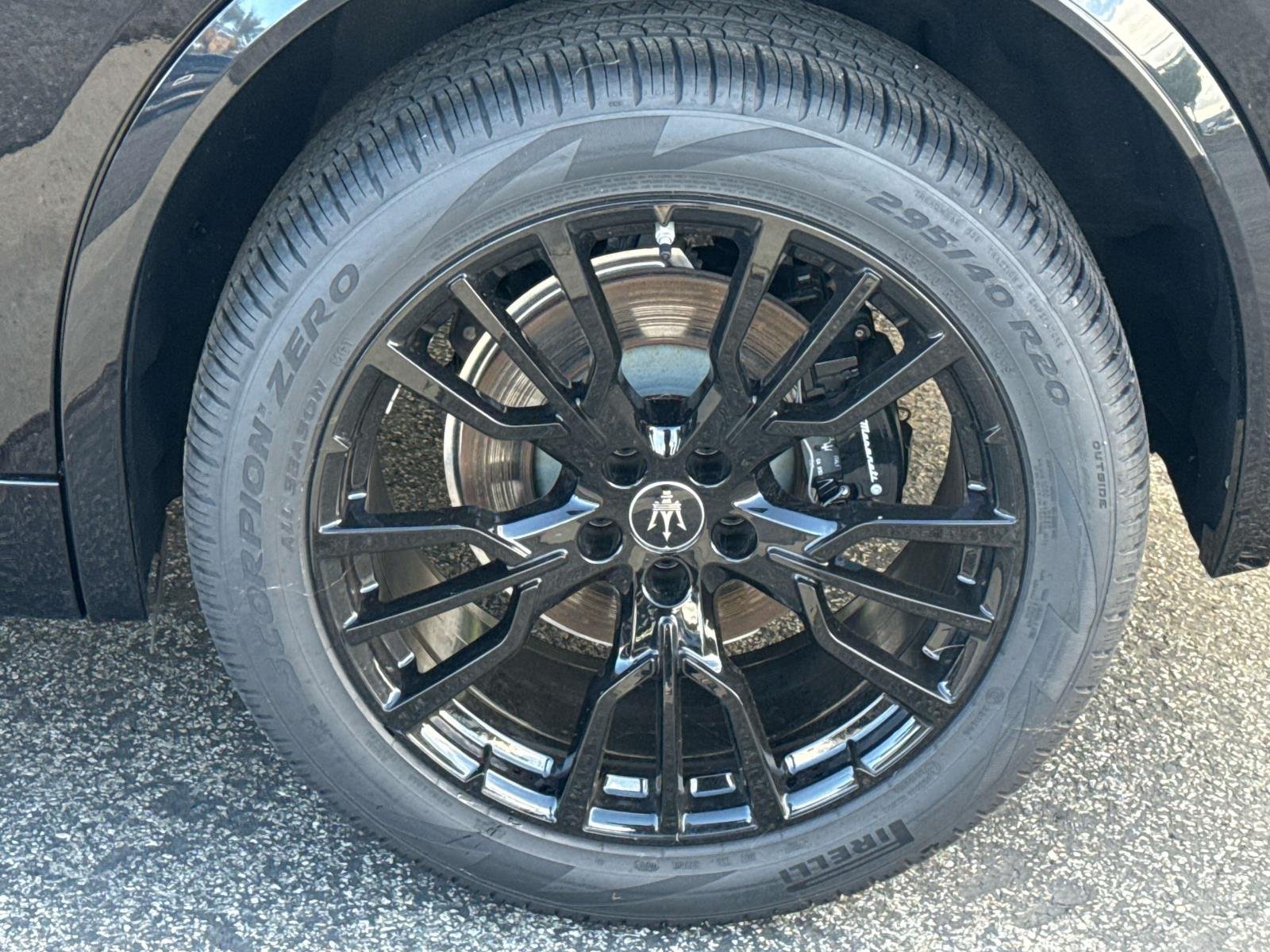 New 2025 Nero Tempesta Metallic Maserati Modena AWD image 31